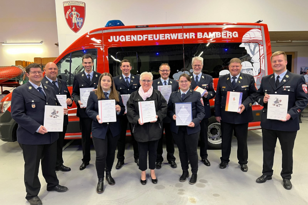 Jugendfeuerwehr feiert Ehrungen